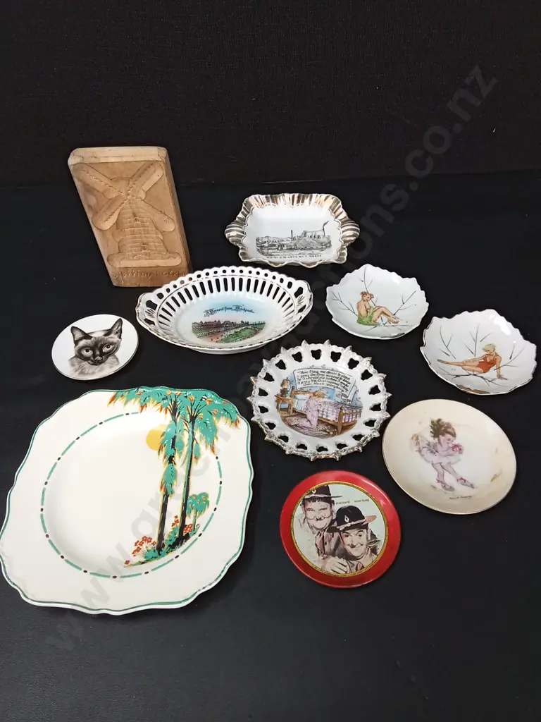 ASSORTED DECORATIVE DISHES LARGEST L18CM Image 1++