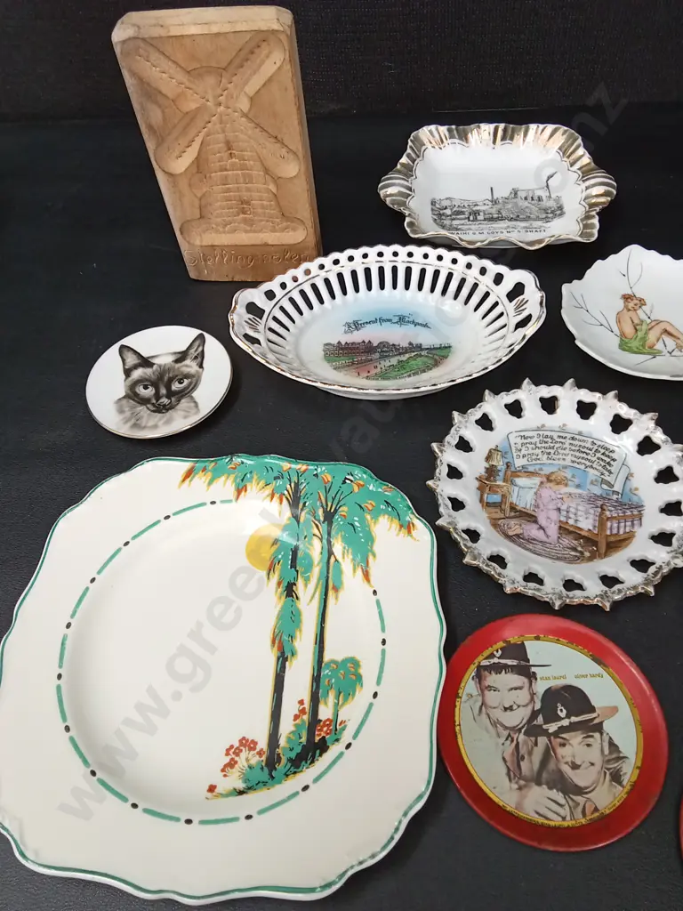 ASSORTED DECORATIVE DISHES LARGEST L18CM Image 1++