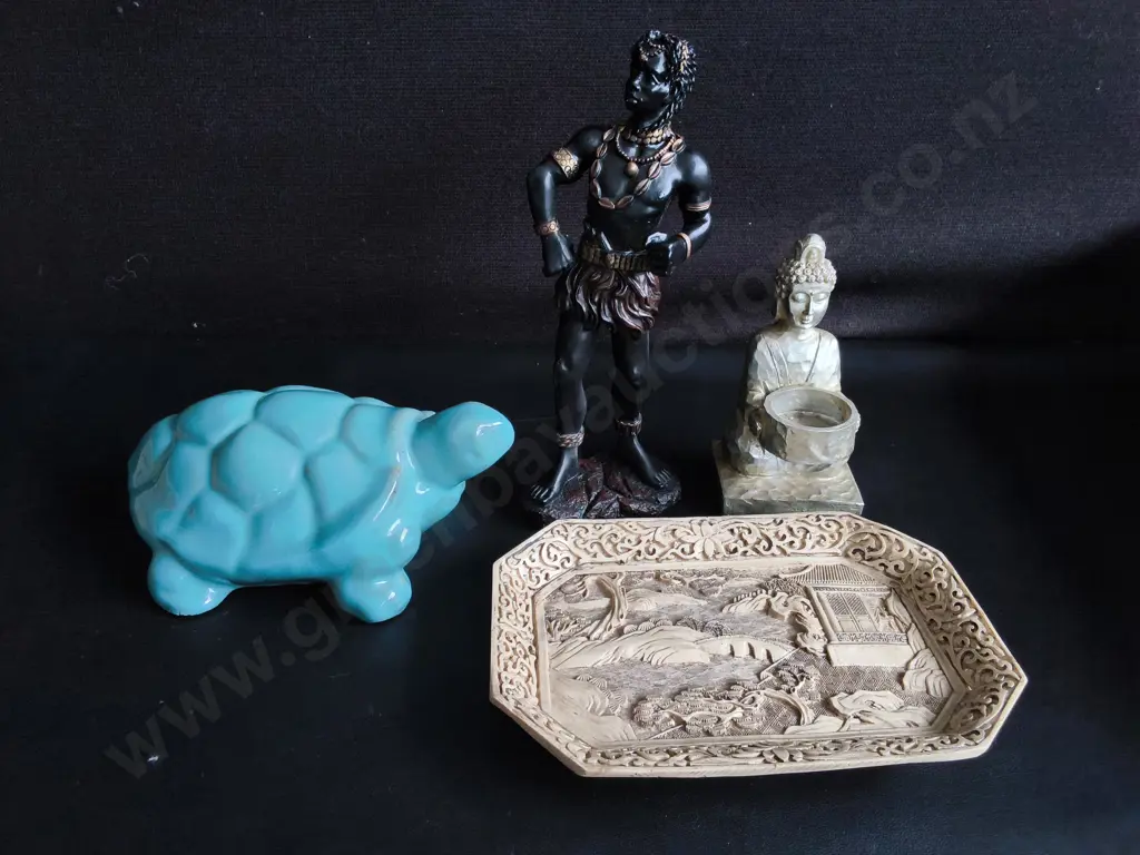 4 PIECES VINTAGE AND CULTURAL HOME DECOR, TALLEST H 27 CM Image 1++