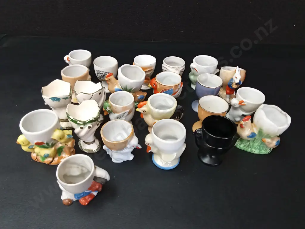 23 VINTAGE EGG CUPS TALLEST H8CM Image 1++