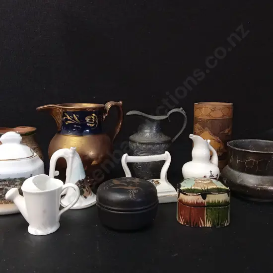 ASSORTED VINTAGE ITEMS TALLEST H11CM