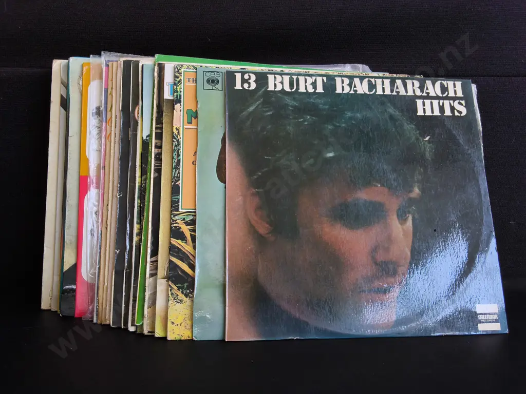 MIX OF VINTAGE RECORDS Image 1++