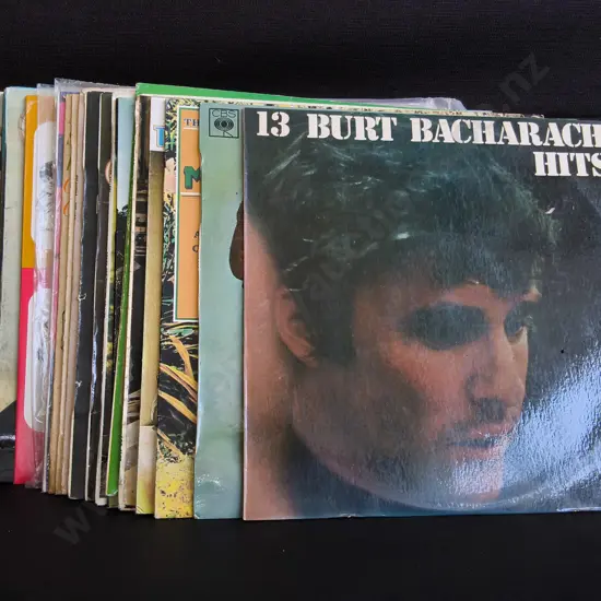 MIX OF VINTAGE RECORDS