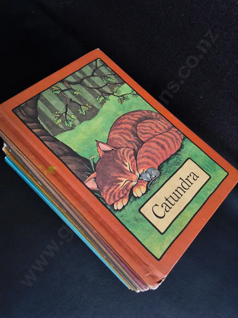 COLLECTION OF VINTAGE CHILDREN'S BOOKS, SERENDIPITY BOOK SERIES, 17 PIECES Image 1++