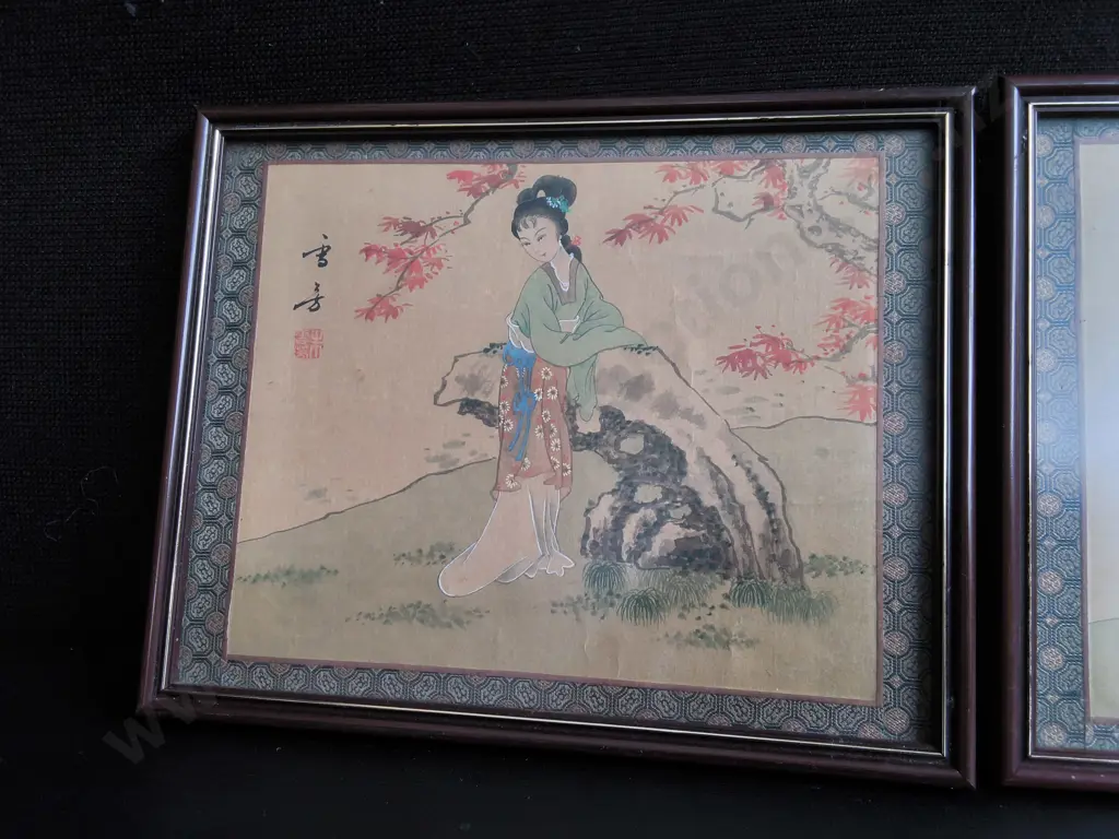 SET OF 3 VINTAGE CHINESE SILK PAINTINGS, FRAMED, H 22 CM X W 27 CM Image 1++