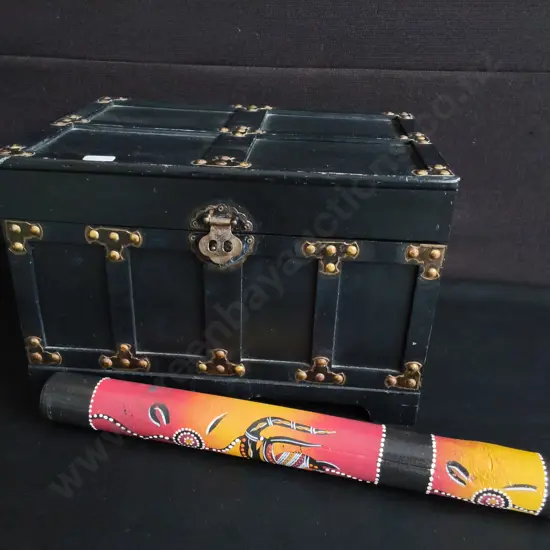 HAND PAINTED AUSTRALIAN DIDGERIDOO AND VINTAGE STYLE ACCENT CHEST, H 26 CM X W 39 CM
