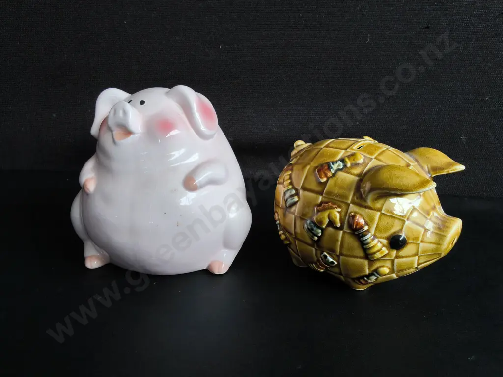 PAIR OF CERAMIC PIGGY BANKS, TALLEST H 14 CM Image 1++