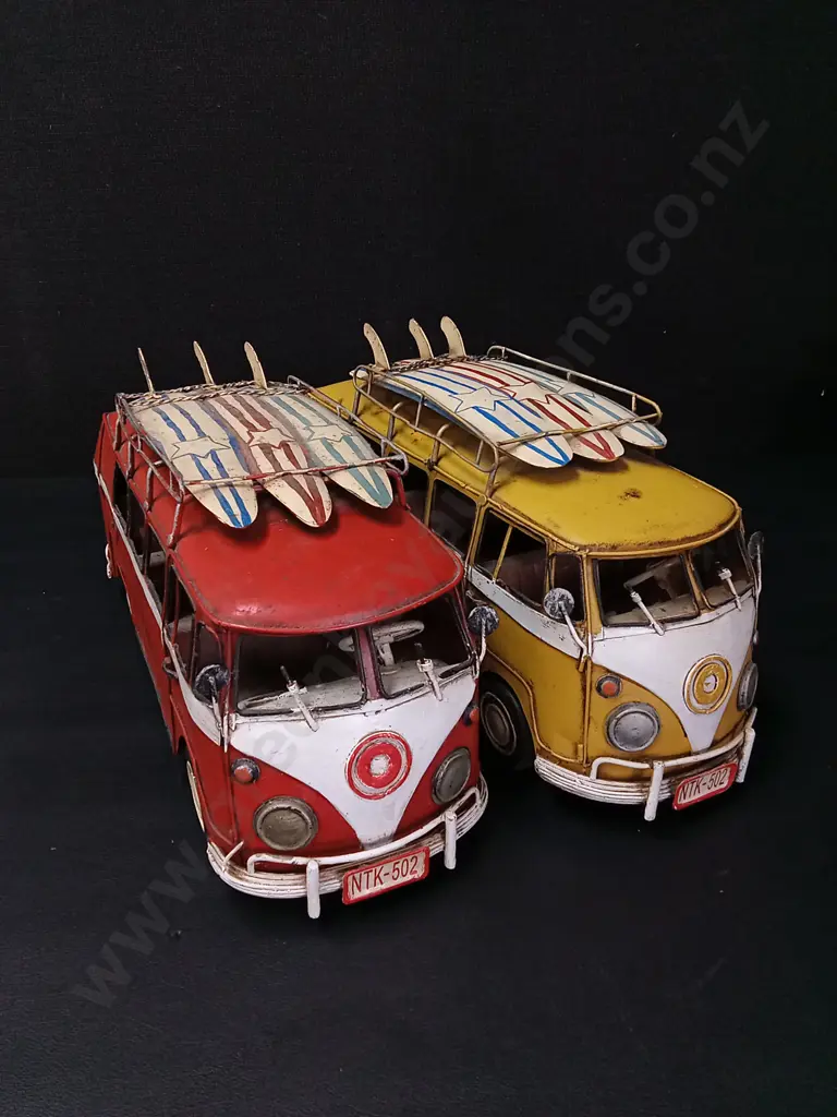 2 BOYLE METAL COLLECTABLE SURFERS VANS L31CM Image 1++