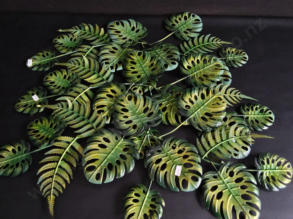 3 PIECES METAL TROPICAL LEAF WALL DECOR, W 75 CM Image 1++