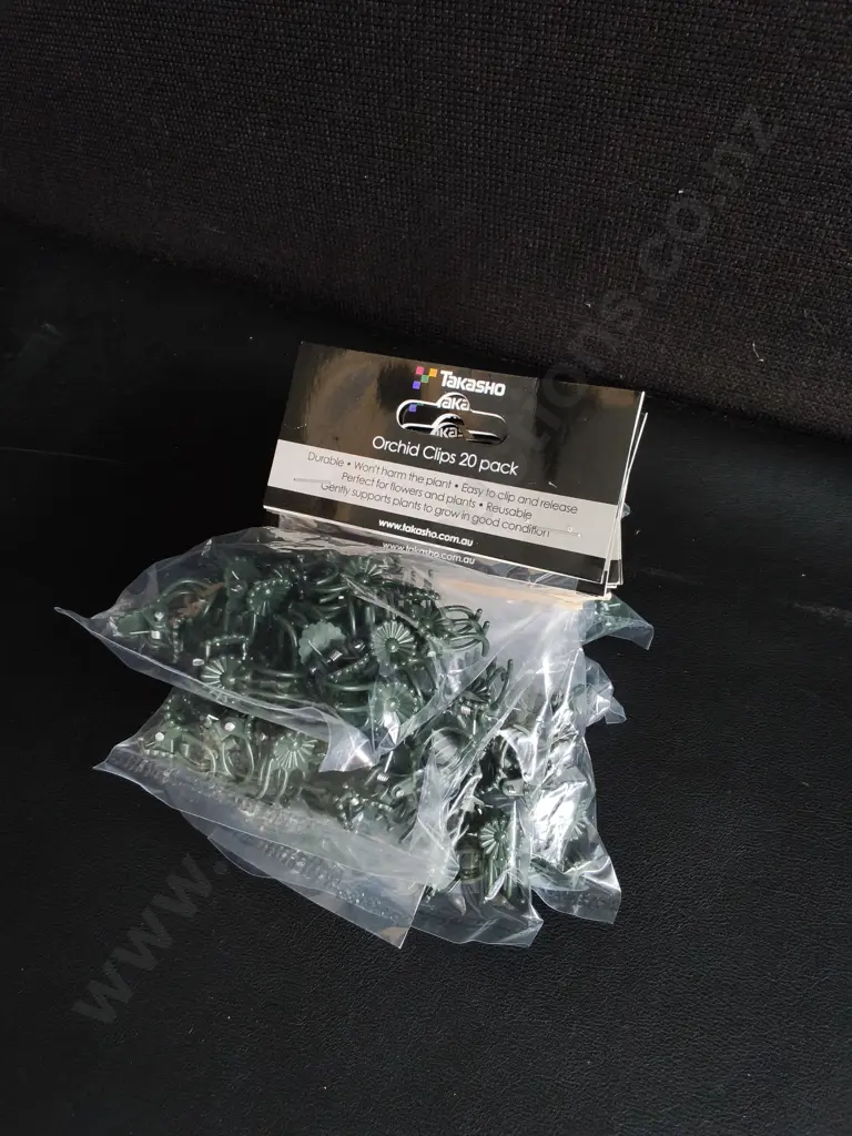 10 BRAND NEW PACKS OF TAKASHO ORCHID CLIPS, 20 PACK Image 1++