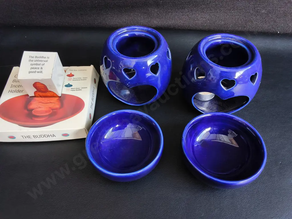 SET OF 2 COBALT BLUE CERAMIC ESSENTIAL OIL BURNERS, AND INCENSE HOLDER Image 1++