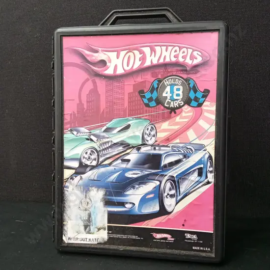 HOT WHEELS 48-CAR STORAGE CASE AND 12 CARS