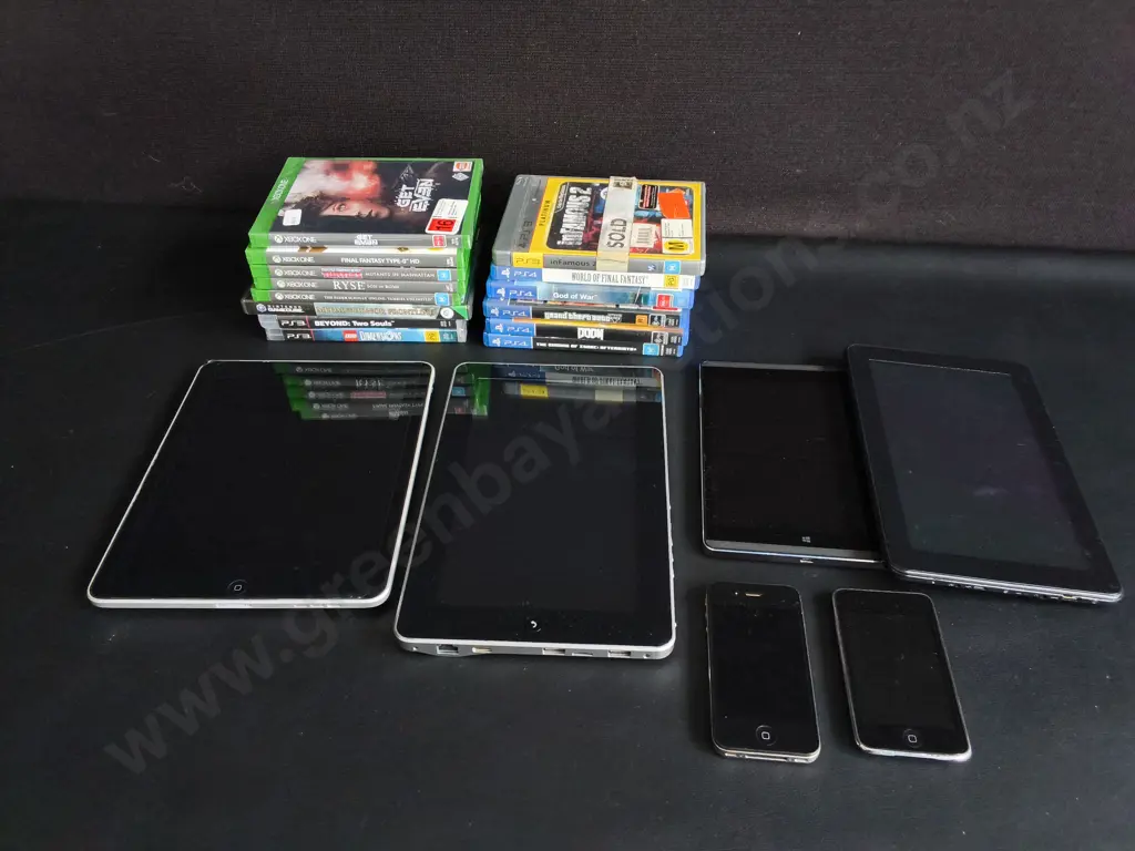 MIX OF VIDEO GAMES AND ELECTRONICS Image 1++