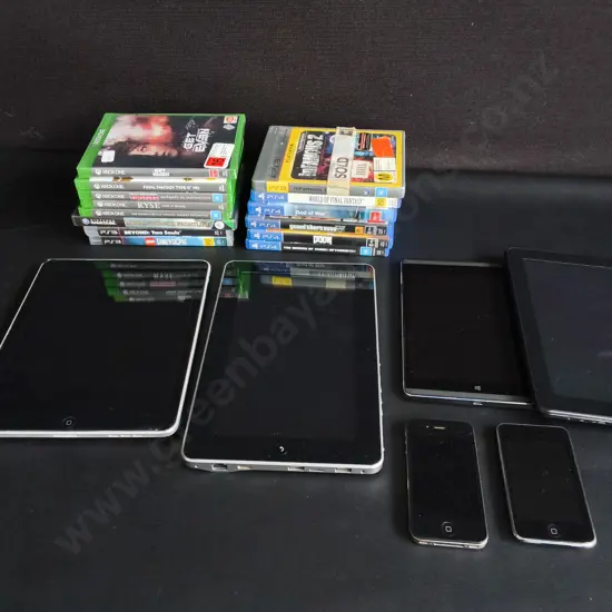 MIX OF VIDEO GAMES AND ELECTRONICS