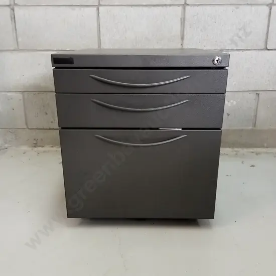 FILING CABINET WITH KEY, H 53CM X W 45CM X D 51CM
