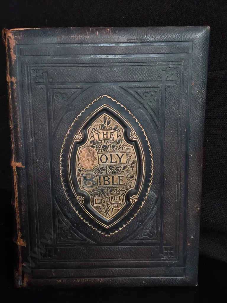 ANTIQUE VICTORIAN FAMILY BIBLE, EMBOSSED LEATHER COVER, ILLUSTRATED Image 1++