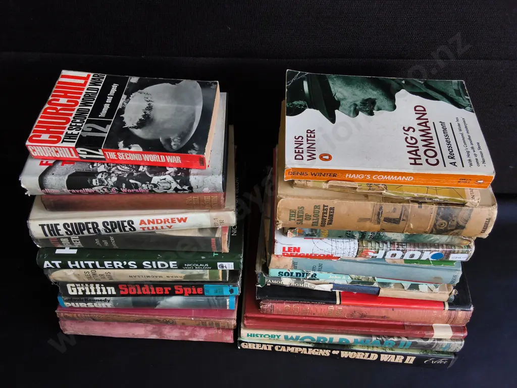 MIX OF BOOKS ON WAR Image 1++