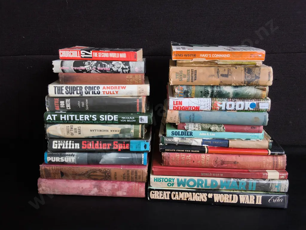 MIX OF BOOKS ON WAR Image 1++