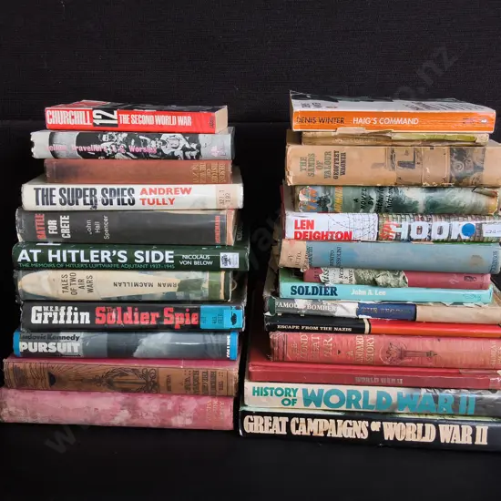 MIX OF BOOKS ON WAR