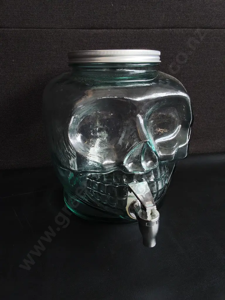 GLASS SKULL DRINK DESPENSER H 24 CM Image 1++