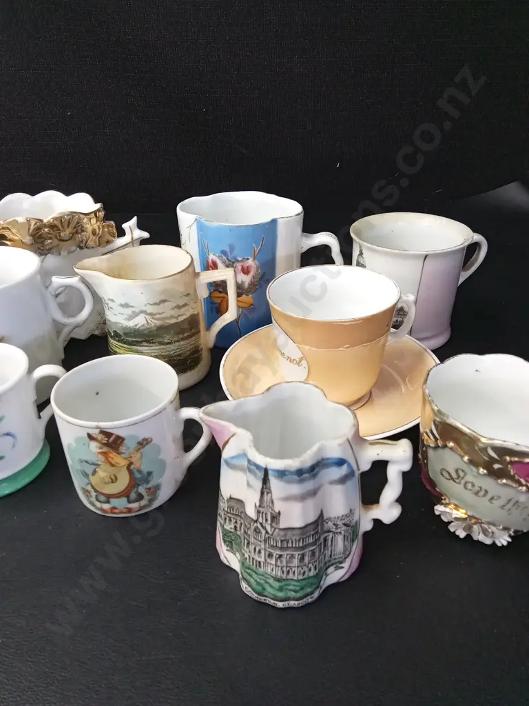 COLLECTION OF VINTAGE MUGS TALLEST H9CM Image 1++