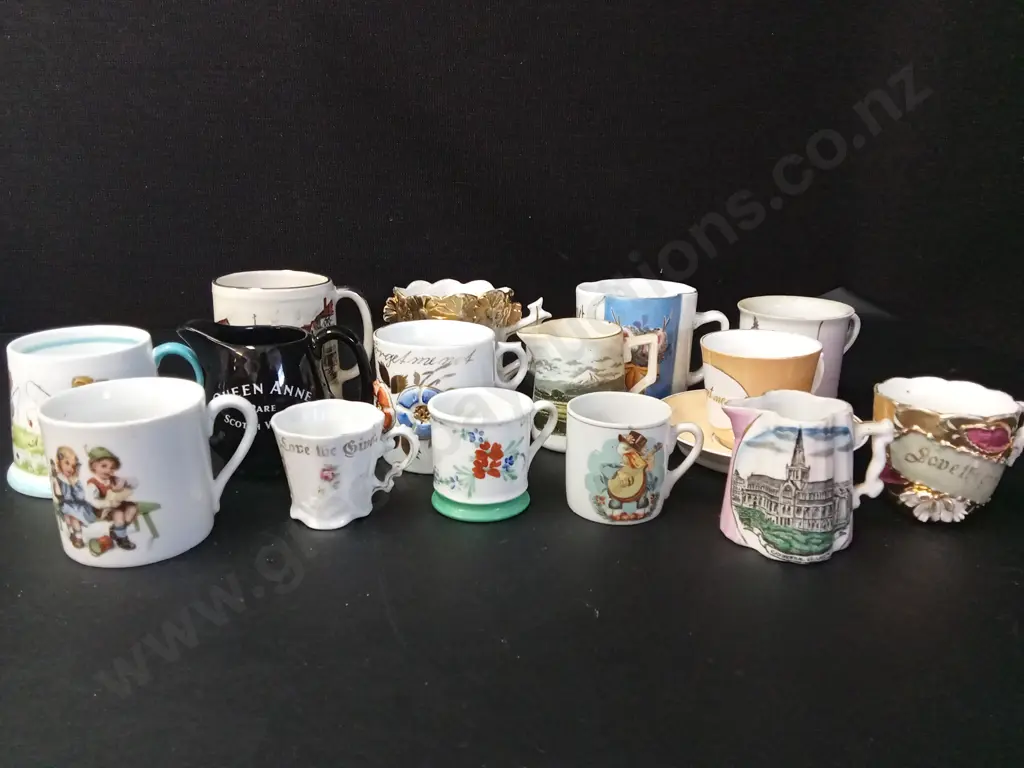 COLLECTION OF VINTAGE MUGS TALLEST H9CM Image 1++