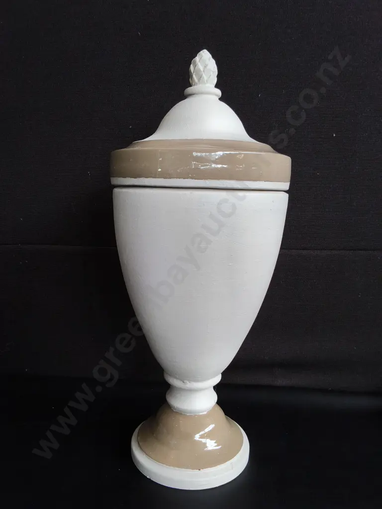 POTTERY LIDDED URN, H 59 CM Image 1++