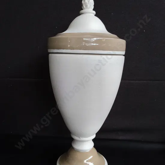POTTERY LIDDED URN, H 59 CM