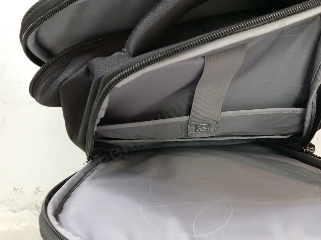 SAMSONITE LAPTOP BACKPACK Image 1++