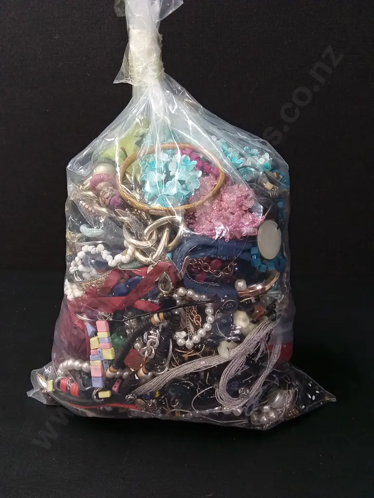 BAG OF JEWELLERY Image 1++