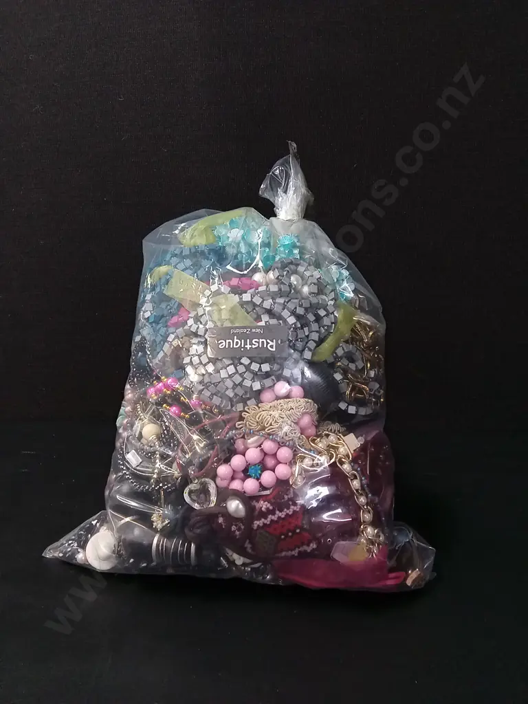 BAG OF JEWELLERY Image 1++