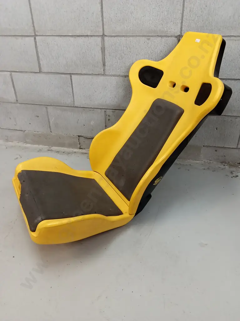 VINTAGE DRIVERS SEAT FROM A SEGA TOURING CAR CHAMPIONSHIP Image 1++