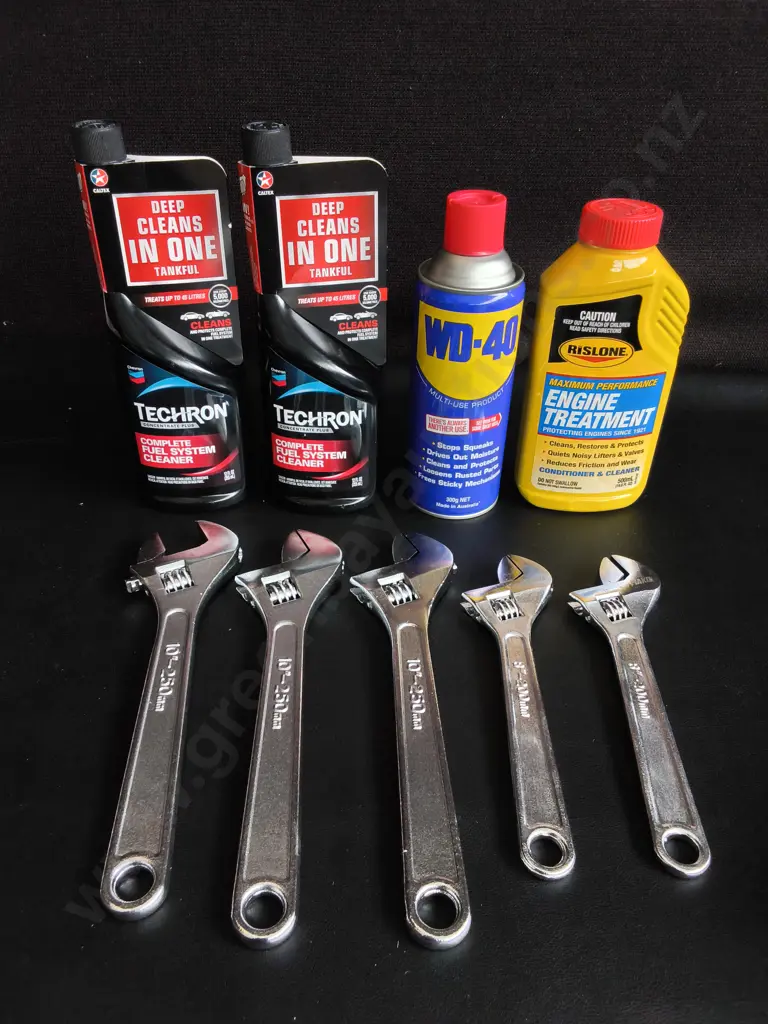 BRAND NEW AUTOMOTIVE MAINTENANCE PRODUCTS AND TOOLS Image 1++