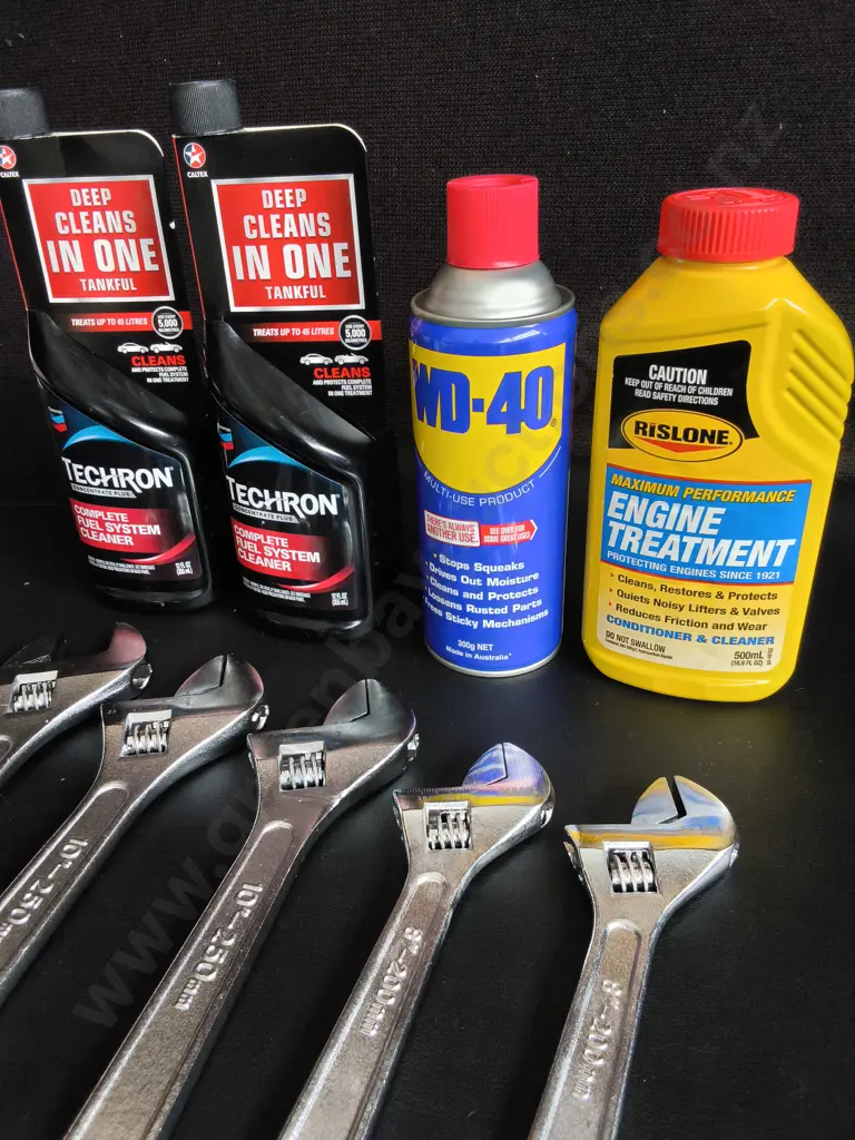 BRAND NEW AUTOMOTIVE MAINTENANCE PRODUCTS AND TOOLS Image 1++