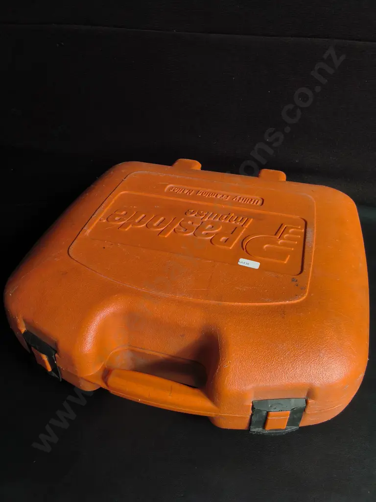 PASLODE IMPULSE IM350 FRAMING NAIL GUN IN CASE Image 1++