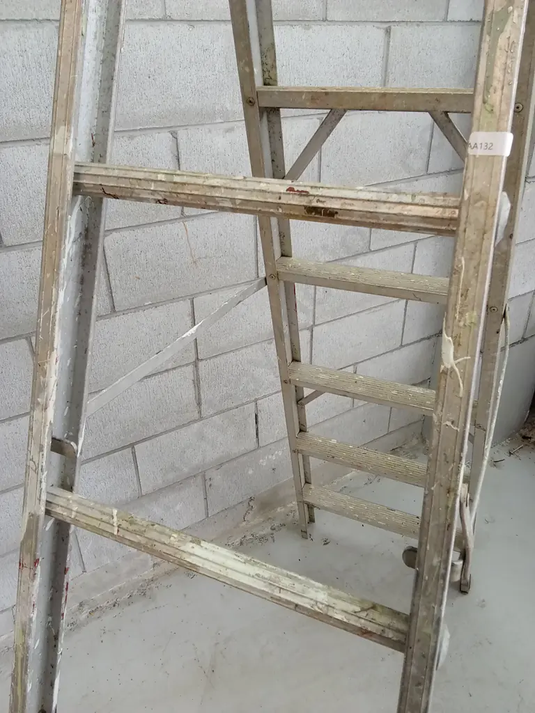 LADDER, 202CM TALL Image 1++