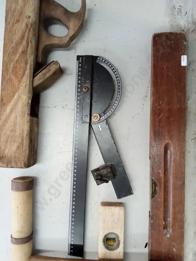 COLLECTION OF VINTAGE TOOLS Image 1++
