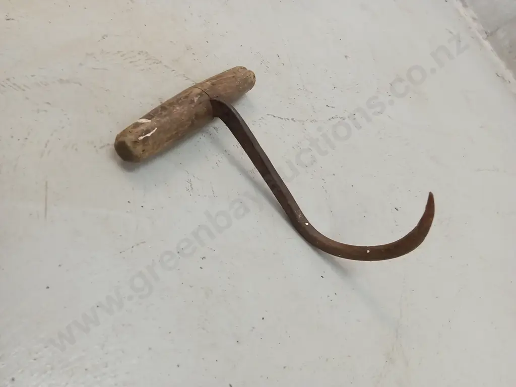 COLLECTION OF VINTAGE TOOLS Image 1++