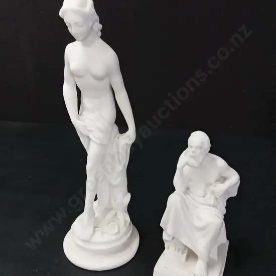 2 SCULPTURE FIGURINES TALLEST H24.5CM