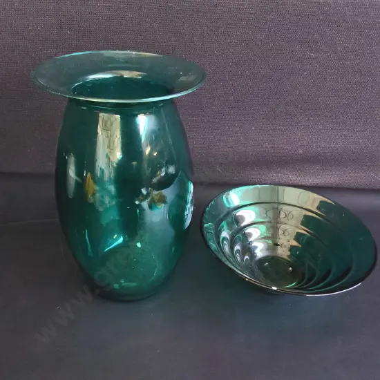 VINTAGE SVAT ITALIAN ART GLASS TEAL MUSHROOM VASE AND OPTIC RING BOWL, TALLEST H 25 CM