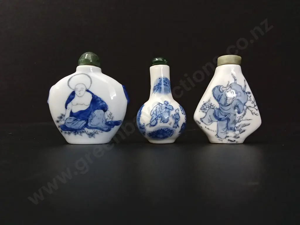 3 VINTAGE SNUFF BOTTLES TALLEST H6CM Image 1++