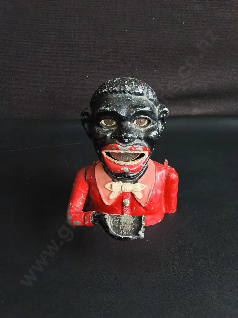 VINTAGE "GREEDY BOY" PAINTED CAST METAL MECHANICAL COIN BANK, H 14 CM Image 1++
