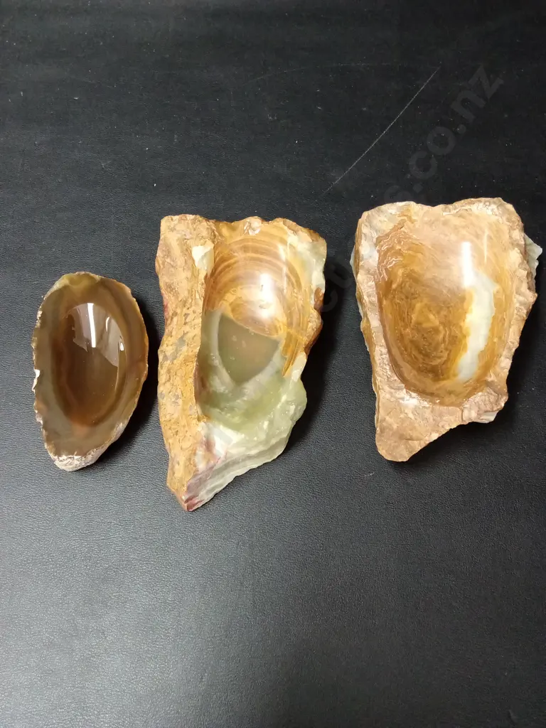 3 CRYSTAL ASHTRAYS LONGEST L16CM Image 1++