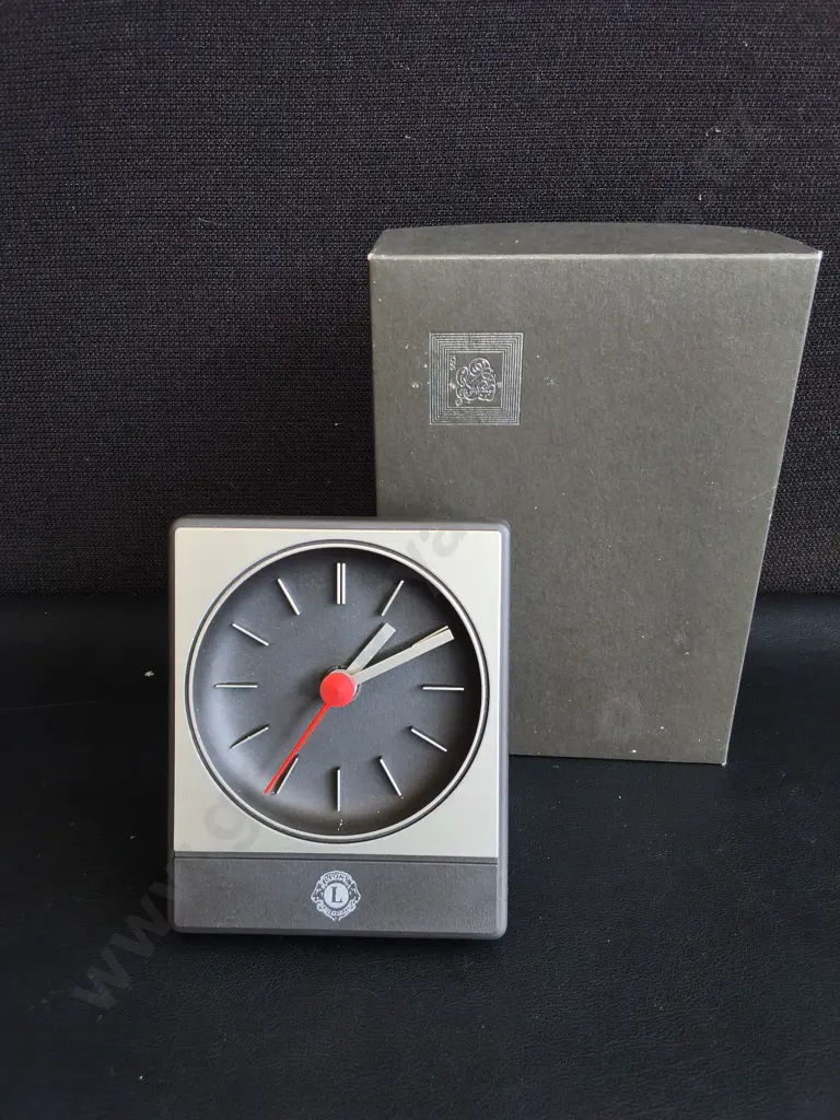 VINTAGE 1970S AACHEN QUARTZ DESK CLOCK, LIONS CLUBS INTERNATIONAL EDITION, BRAND NEW Image 1++