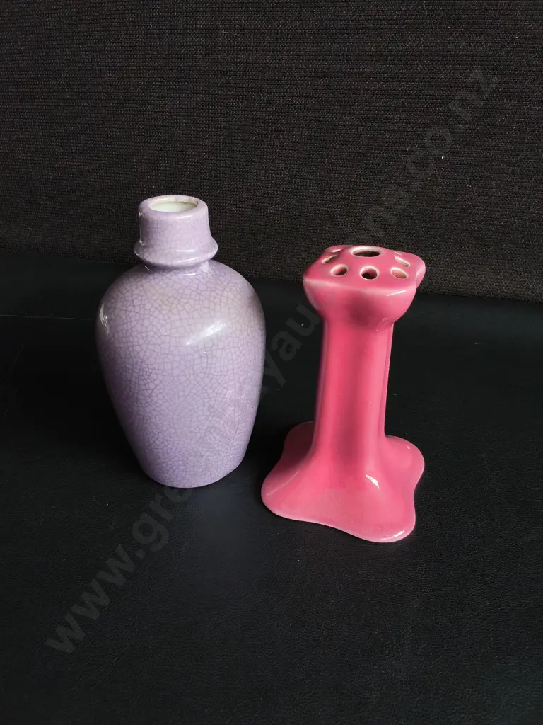 CRACKLE GLAZE BUD VASE AND PINK FLOWER FROG HOLDER, TALLEST H 14 CM Image 1++