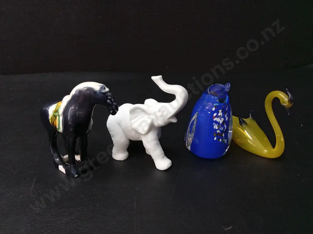 4 ANIMAL FIGURES TALLEST H8CM Image 1++