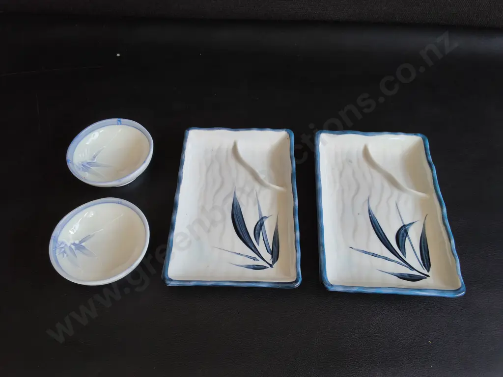 4 VINTAGE JAPANESE CERAMIC DISHES, WIDEST W 17 CM Image 1++