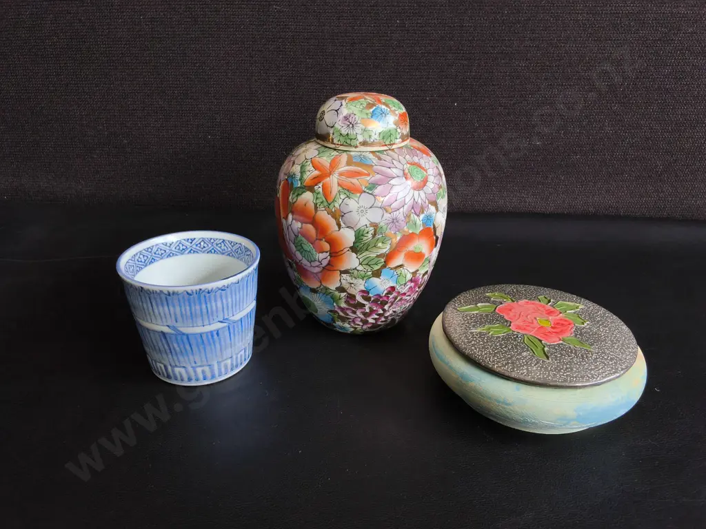 3 PIECES VINTAGE ASIAN DECOR, JAPANESE SOBA CHOKO CUP, CHINESE MILLEFLEUR GINGER JAR, FLORAL TRINKET BOX, TALLEST H 16CM Image 1++