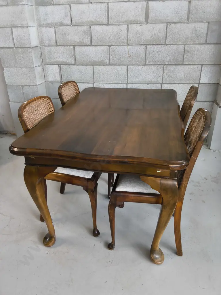 VINTAGE WOODEN DINING SET WITH 4 QUEEN ANNE STYLE DINING CHAIRS WITH CANE BACKS, TABLE H 77 CM X W 1.39 M X D 90 Image 1++