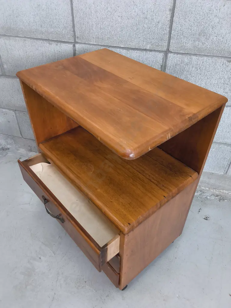 VINTAGE WOODEN BEDSIDE CABINET WITH ROLLING CASTER WHEELS, H 75 CM X W 50 CM X D 36 CM Image 1++